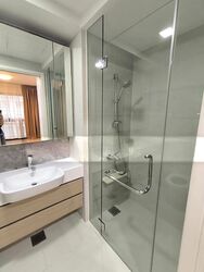 The Lakefront Residences (D22), Condominium #501613401